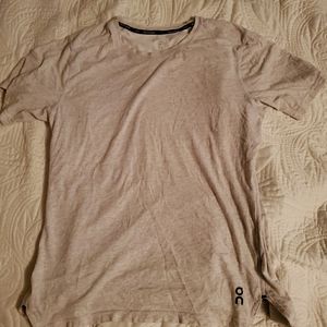 Mens Md ON Comfort Running Shirt